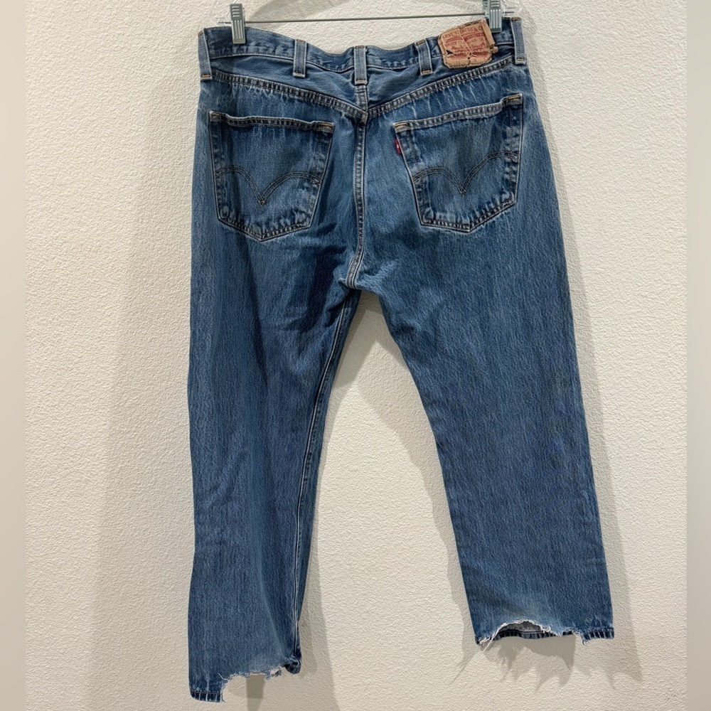 Levi’s Men’s 501 Straight Fit 100% Cotton Button Fly Denim Blue Jeans Size 38